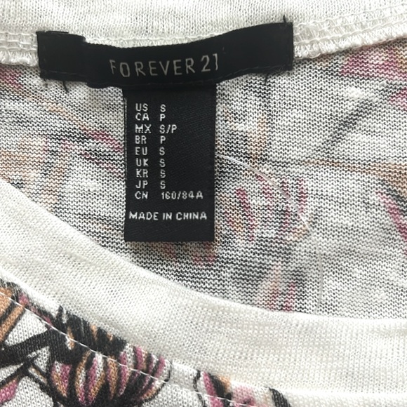 NWT Forever 21 100% Linen Tropical Print T Shirt - Picture 4 of 5